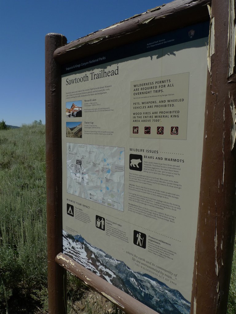 MineralKingLoop 007.JPG - This turned out to be a beautiful, but difficult trip for me. Whatever bug I was carrying along made me awfully tired, unable to aclimate and breathe.